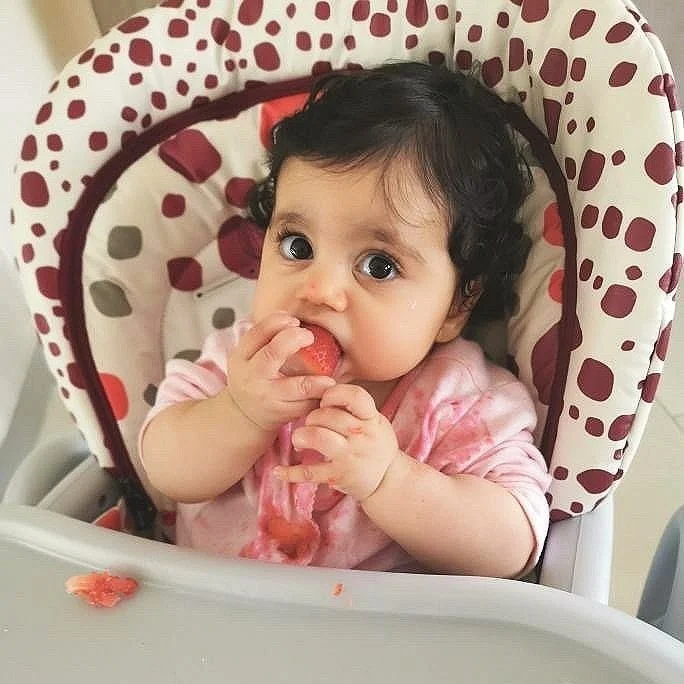 Baby teething hot sale frozen fruit